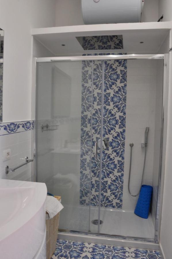 Calise Guest House B Senza Balcone Прочида Екстериор снимка