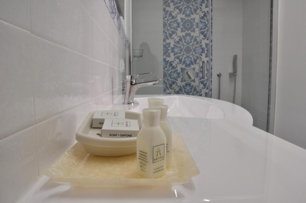 Calise Guest House B Senza Balcone Прочида Екстериор снимка
